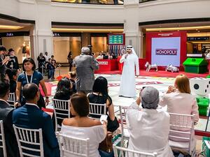 استوحى اسم "نسخة ابتسم" من لعبة مونوبولي، التي يقترن اسمها باسم الحملة الترويجية «إبتسم» الخاصة بشركة «ماجد الفطيم».