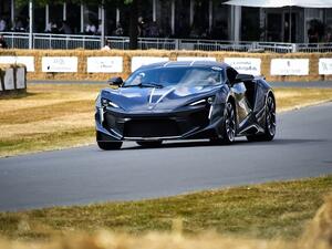 لامست عجلات Fenyr SuperSport إسفلت الطرقات للمرة الأولى عبر مشاركتها في مسار ’جودوود هيل‘ الأسطوري.