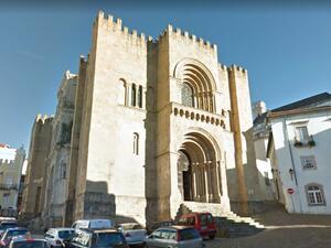 Cathedral Sé Velha de Coimbra  (Twitter)