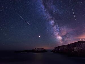 Christmas Comet (Twitter)