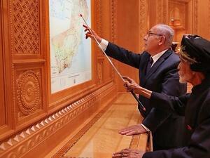 Netanyahu reveals that Oman has given Israeli airline El Al permission to enter its airspace (Twitter)