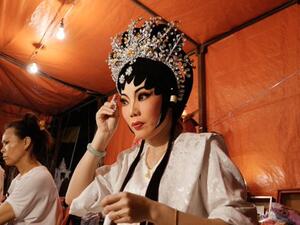 Chinese Opera Troupe  (Twitter)