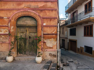 A view of the village of Sambuca di Sicilia, Italy (Shutterstock)