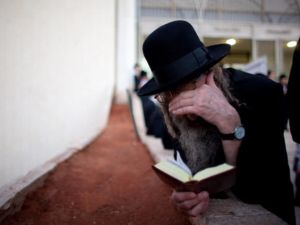 No need to hide your eyes...