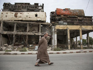  عدوان التحالف الدولي اليوم يأتي "بعد أيام على قصفه مدرسة في حي النهضة
