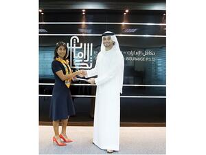 Souqalmal and Takaful Emarat have signed a deal to digitize health insurance products. (Pictured here: Ambareen Musa and Mohammad Alhawari)