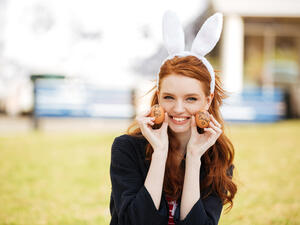 يمنح البيض الشعر ملمسًا ناعمًا ويوفر له حماية من التقصف