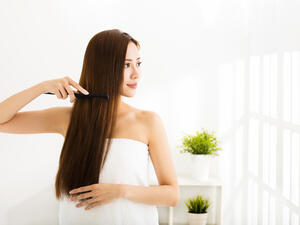 تمتلك العديد من النساء في اليابان شعر صحي ولامع 