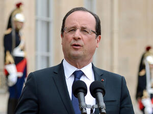 French President Francois Hollande said France should “use all its means” within the law to fight Daesh. (AFP/File) 
