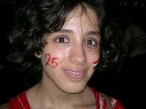 علياء المهدي ربطت بين صورها العارية وبين الثورة في مصر!.