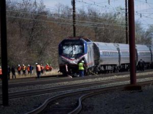 قتيلان ونحو 35 مصابا في حادث قطار قرب فيلادلفيا في أمريكا