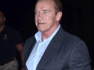 Schwarzenegger Can't Do Squatting Anymore (Source: Kathy Hutchins - Shutterstock)