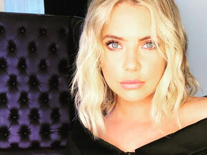 Ashley and Cara sparked romance rumors back in April (Source: ashleybenson / Instagram ) 