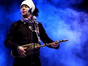 Aziz Sahmaoui and the University of Gnawa brought Moroccan vibe, Senegalese groove and French refinement to El-Geneina Theatre 8 April. (Facebook)