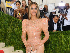 Beyonce does not like other women getting too close to Jay-Z, according to actress Tiffany Haddish. (Source: Sky Cinema - Shutterstock)