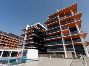 تبلغ القيمة الإجمالية للمحفظة العقارية 460 مليون دولار أمريكي (1.7 مليار درهم إماراتي)، وذلك بعد سلسة من صفقات الاستحواذ الاستراتيجية.
