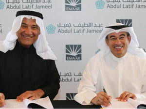 Mohammed Abdul Latif Jameel, President of Abdul Latif Jameel and Mohamed Alabbar, Chairman of Emaar Properties. (ALJ)