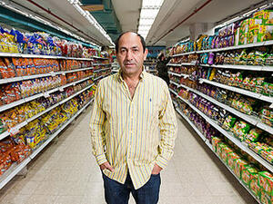 Retailer Rami Levy, who has sold milk cheaper than water and a kilo of chicken for 10 cents, was confident prices in his mall would be lower than those in Ramallah. (Olive Oil Times) 