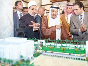 King Salman was briefed on the restoration of the 1000 year old mosque and plans for the Islamic city. (SPA)
