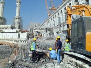 A key factor behind declining construction costs has been the lower profit margins charged by building contractors. (File photo)