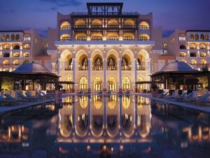 Shangri-La Hotel, Qaryat Al Beri, Abu Dhabi. (Shangri-La)