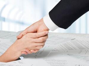 There has been a recent surge in the number of bank defaults and incidents of fleeing expatriate businessmen in the absence of a legal framework on debt restructuring and bankruptcy. (Shutterstock)