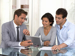 An adviser should be willing to explain the logic behind any recommendations. (File photo)
