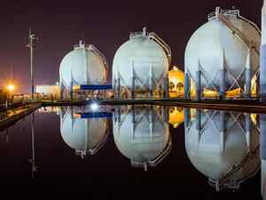 Iran has signed an agreement to export 10 billion cubic metres of gas per year to Oman in a deal that involves building a pipeline at a cost of about $1 billion. (File photo)