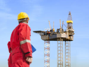 Egypt aspires to increase its oil and gas production to meet the growing domestic demand for energy. (File photo)