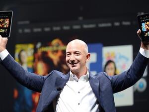 Jeff Bezos, CEO of Amazon, introduces new Kindle Fire HD Family at a press conference on September 06, 2012 in Santa Monica, California. (AFP/Joe Klamar) Jeff Bezos, CEO of Amazon, introduces new Kindle Fire HD Family at a press conference on September 06, 2012 in Santa Monica, California. (AFP/Joe Klamar)