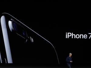 Apple Senior Vice President of Worldwide Marketing Phil Schiller at the iPhone 7 launch in San Francisco, California on September 07, 2016. (AFP/Josh Edelson)