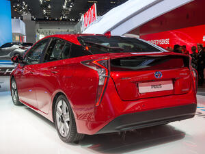 Between 2012-2015 more than 28,600 old fuel-run cars were scrapped and exchanged for hybrid vehicles. (Shutterstock)