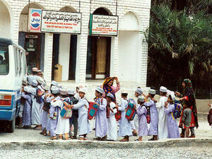 New tech, social media driving growth of Oman's e-com platforms