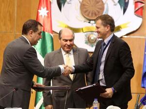 Prime Minister Hani Mulki attends the signing of a deal between Jordan and the EU on simplifying the rules of origin. (Photo courtesy of EU mission)