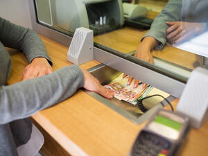 The report covers the largest banks in Bahrain, Kuwait, Qatar, Oman, Saudi Arabia, and the UAE. (File photo)