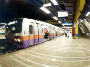 Last year, Egypt’s transportation ministry announced it would double the price of Cairo's metro tickets to EGP 2 before the end of the 2016 fiscal year, but the changes were not implemented. (Wikimedia Commons)