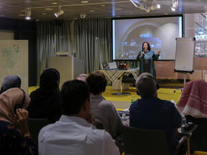 خلال المحاضرة