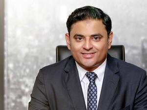 عاطف الرحمن، مدير وشريك دانوب العقارية