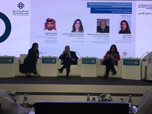 خلال الندوة العربية الأولى للتنمية العمرانية في أبوظبي