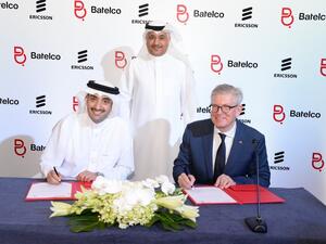 1.	رئيس مجلس إدارة شركة بتلكو، الشيخ عبدالله بن خليفة آل خليفة، والرئيس التنفيذي لشركة إريكسون، بوري إيكهولم،  يوقعان اتفاقية شراكة لإطلاق شبكة الجيل الخامس (5G) في مملكة البحرين بحضور كريم من سعادة وزير المواصلات والاتصالات المهندس كمال بن أحمد محمد