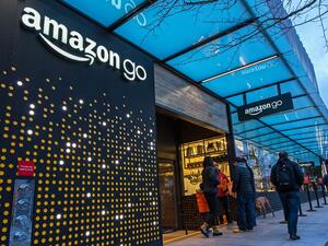 Amazon on Wednesday unveiled plans to open more bookstores and “4-star” shops selling only the best-rated products. (Shutterstock)