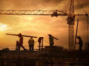 GCC Construction Contracts Plummet 39 Percent in Value Terms. (Shutterstock)