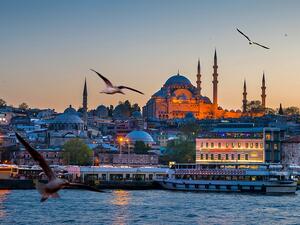 Turkey continues to be holiday hub for Russia. (Shutterstock)