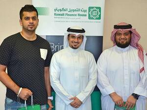 Mr. Subah Al Zayani with the winners.