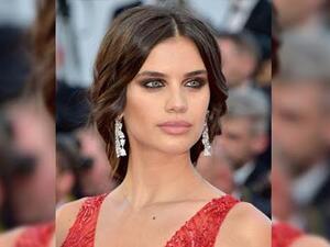 النجمات بمجوهرات فاخرة في حفل افتتاح مهرجان كان السينمائي 2017