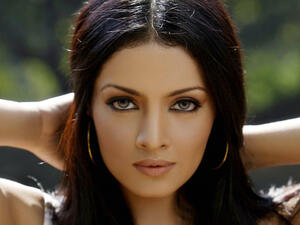 نجمة بوليوود النجمة الهندية الشهيرة سيلينا جيتلي