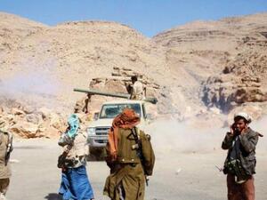 Clan members in the resistance supporting pro-Legitimacy forces in Yemen (AFP/File Photo)	
