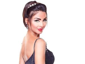 دوللي شاهين