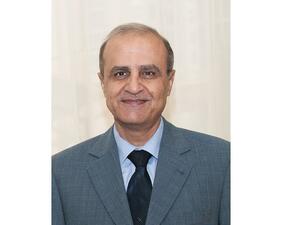 الدكتور حسام الصعوب، استشاري أول بوحدة الأمراض المعدية بمؤسسة حمد الطبية