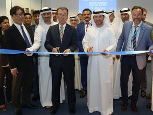 مسؤولو جافزا وموانئ دبي العالمية وشركة كوريتا خلال الافتتاح الرسمي